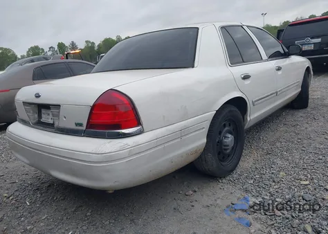 2010 Ford Crown Victoria Police/Police Interceptor z USA, uszkodzony, nr VIN 2FABP7BV4AX142382